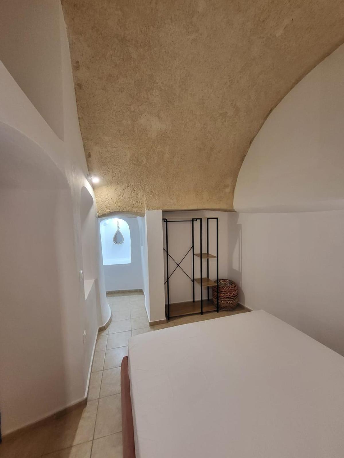 Luxury Cave Houses Mesaria Экстерьер фото